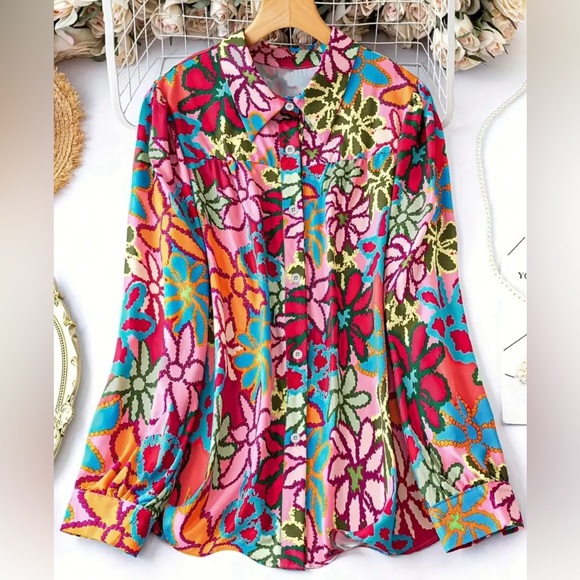 NEW| Floral Spring Print Lapel Neck Long Sleeve Button Front Blouse - Picture 2 of 8